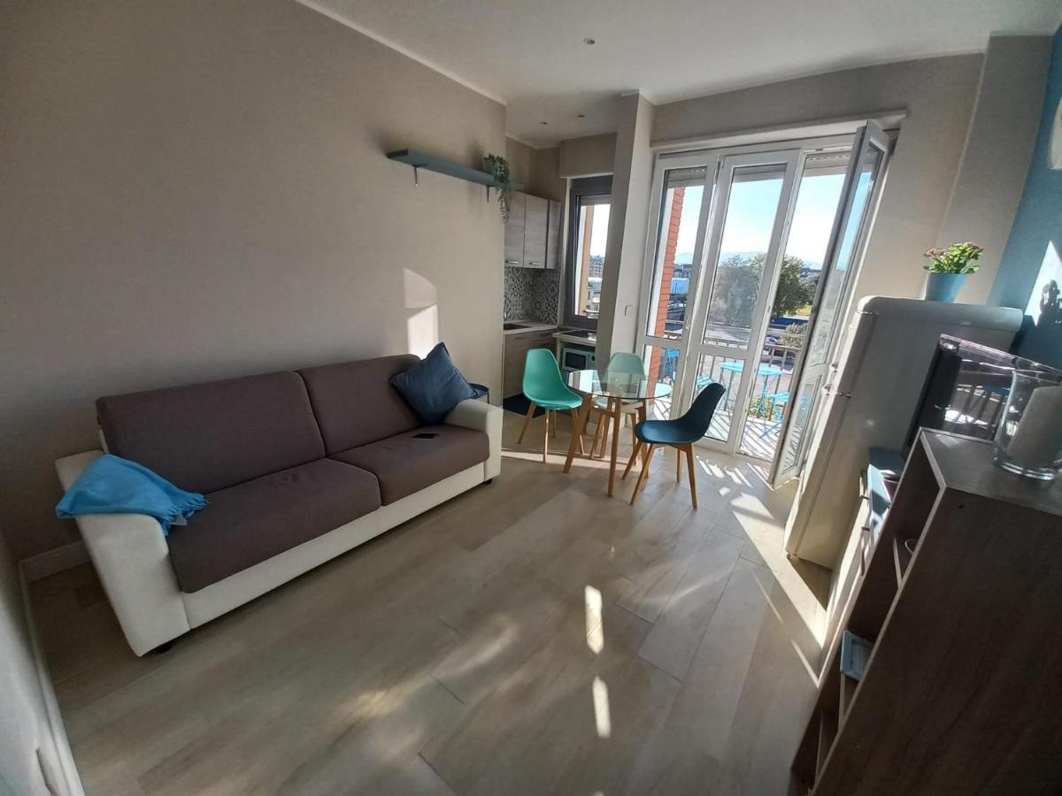 A Due Passi Metro Italia '61 Apartamento Turim Exterior foto